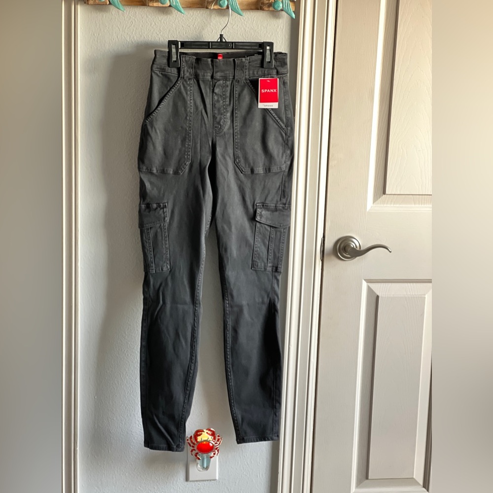 Spanx High Waist Cargo Pants - Picture 3 of 4